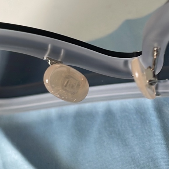 Fendi FF0039/G/S Fabulous Sunglasses Brand New, Never Worn - Picture 9 of 9